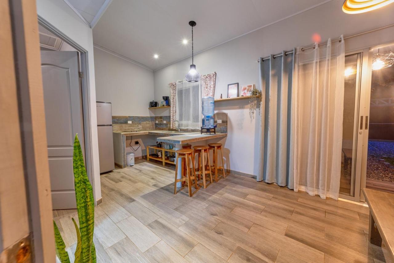 Appartamento Casa Jobo Puerto Viejo de Talamanca Esterno foto
